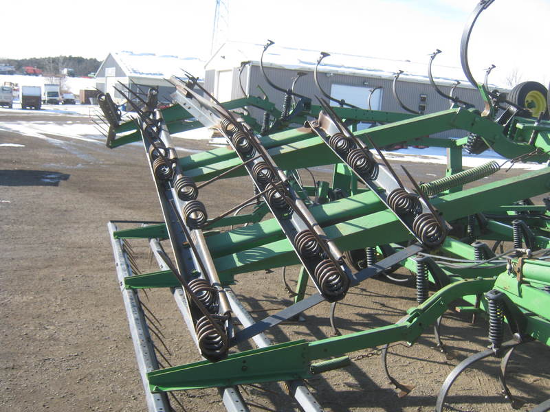 Cultivators  John Deere 960 Cultivator Photo